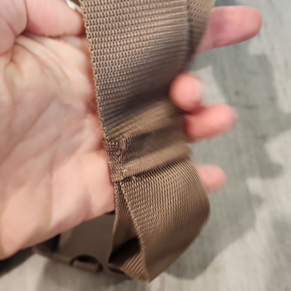 Women's Camouflage Mini Bag - Pink and Brown - Picture 9 of 15